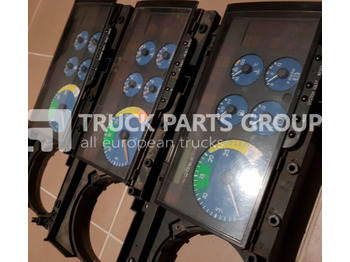 : фото в шапке страницы