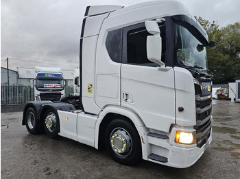 Тягач SCANIA R 450