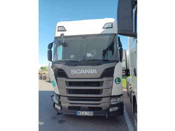 Тягач SCANIA R 460