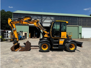 : фото в шапке страницы