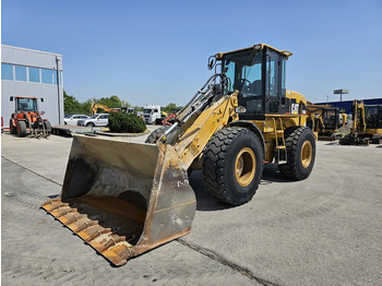 Колёсный погрузчик CATERPILLAR 930G
