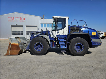 Колёсный погрузчик LIEBHERR L 556