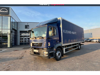 Грузовик с закрытым кузовом MAN