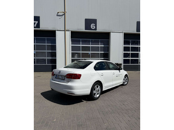 Седан Volkswagen Jetta: фото 5