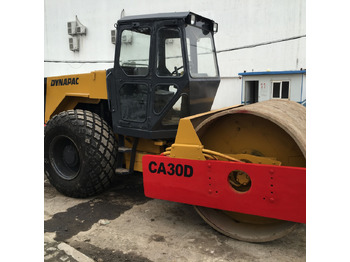 Дорожный каток DYNAPAC