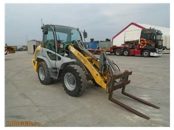 : фото в шапке страницы