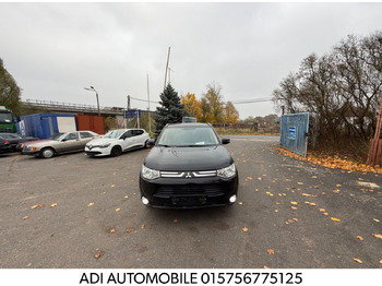 Внедорожник MITSUBISHI
