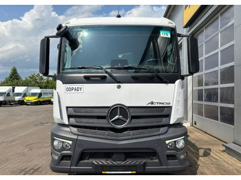 Новый Мусоровоз Mercedes-Benz Actros: фото 2 Новый Мусоровоз Mercedes-Benz Actros: фото 2
