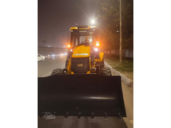 Экскаватор-погрузчик JCB 3DX