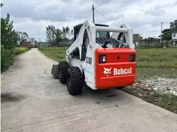 Мини-погрузчик с бортовым поворотом Bobcat S300: фото 3