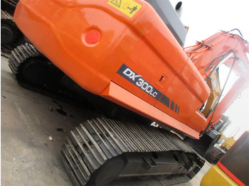 Гусеничный экскаватор DOOSAN DX300LC
