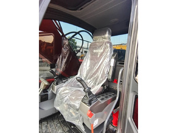 Гусеничный экскаватор Doosan DX 225 LC: фото 5 Гусеничный экскаватор Doosan DX 225 LC: фото 5