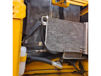 Гусеничный экскаватор Komatsu PC 200-8: фото 4 Гусеничный экскаватор Komatsu PC 200-8: фото 4