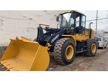 Колёсный погрузчик XCMG LW500KV