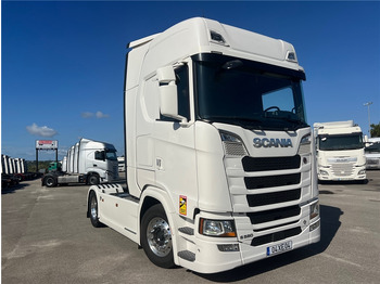 Тягач SCANIA S 580
