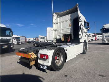 Тягач DAF XF 105 460: фото 3