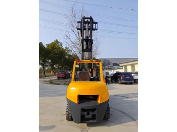 Дизельный погрузчик TCM FD50: фото 4 Дизельный погрузчик TCM FD50: фото 4