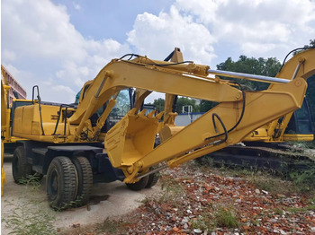 Колёсный экскаватор KOMATSU PW130: фото 2 Колёсный экскаватор KOMATSU PW130: фото 2