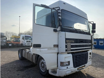 Тягач DAF XF 95 430