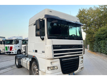 Тягач DAF XF 105 460