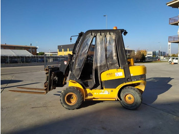 Телескопический погрузчик JCB TLT 30: фото 2 Телескопический погрузчик JCB TLT 30: фото 2