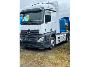 Тягач MERCEDES-BENZ Actros 1846