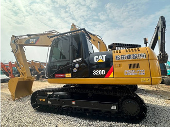 Гусеничный экскаватор CATERPILLAR 320D
