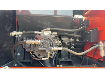Гусеничный экскаватор Doosan DX 225 LC: фото 4