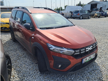 Легковой автомобиль DACIA