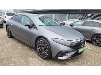 Седан MERCEDES-BENZ
