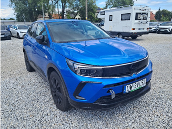 Внедорожник OPEL