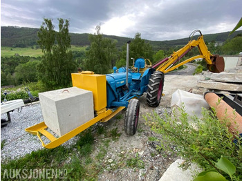 Трактор FORDSON