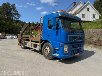 Портальный бункеровоз 2004 Volvo FM9 containerløfter / liftbil – 15 tonn: фото 3