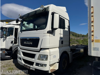 Грузовик-контейнеровоз/ Сменный кузов MAN TGX 26.480