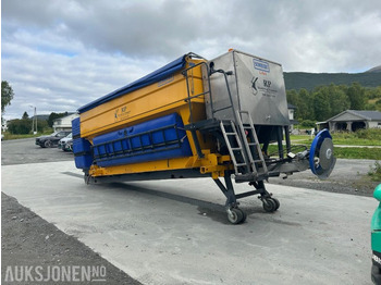 Грузовик 2016 AEBI Schmidt Stratos Fastsandspreder: фото 3 Грузовик 2016 AEBI Schmidt Stratos Fastsandspreder: фото 3