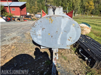 Строительное оборудование Mobil Dieseltank med hjulgang ca 1900 l: фото 2
