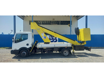 Грузовик NISSAN