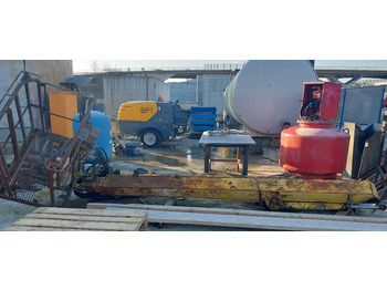 : фото в шапке страницы