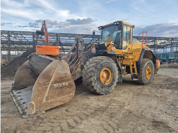 Колёсный погрузчик VOLVO L180H
