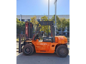 Дизельный погрузчик HELI