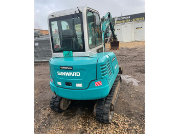 Мини-экскаватор Sunward SWE 25B: фото 4