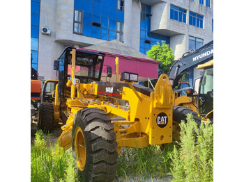 Грейдер CATERPILLAR 140H