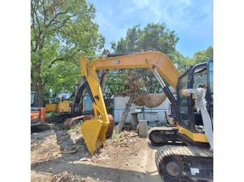 Гусеничный экскаватор CATERPILLAR