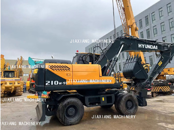 Колёсный экскаватор HYUNDAI