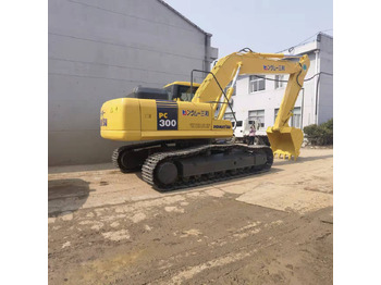 Гусеничный экскаватор KOMATSU PC300-7