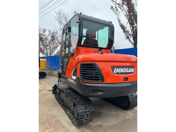 Гусеничный экскаватор Doosan DX 60: фото 3 Гусеничный экскаватор Doosan DX 60: фото 3