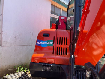 Гусеничный экскаватор Doosan DX 60: фото 2 Гусеничный экскаватор Doosan DX 60: фото 2