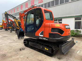 Гусеничный экскаватор DOOSAN DX75