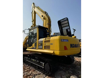 Гусеничный экскаватор KOMATSU PC220-8