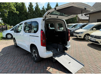 Легковой автомобиль OPEL